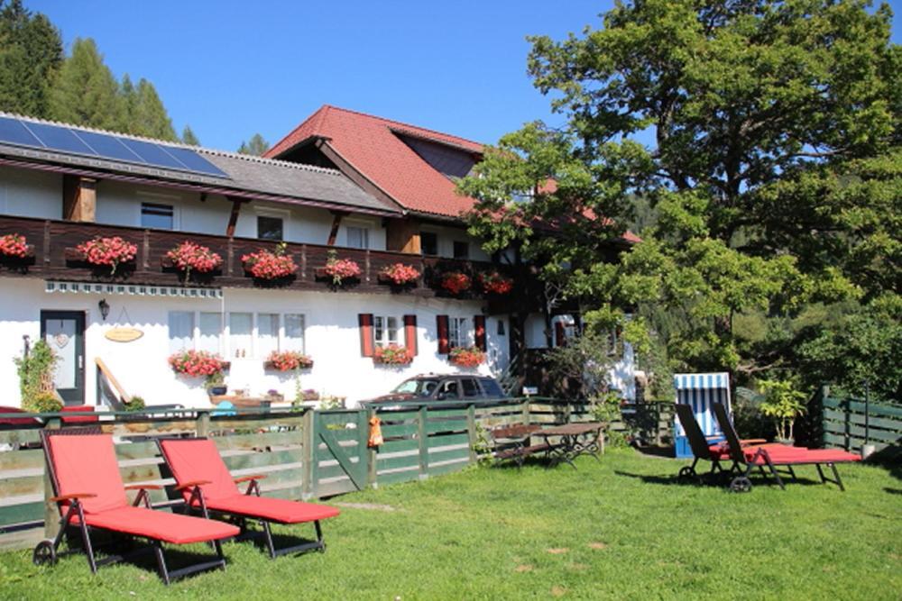 Haus Mauken - Appartments Mit Panoramablick Murau Buitenkant foto